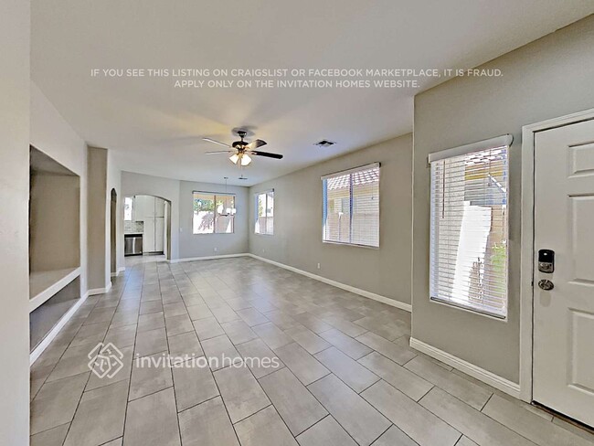 12532 W Cercado Ln