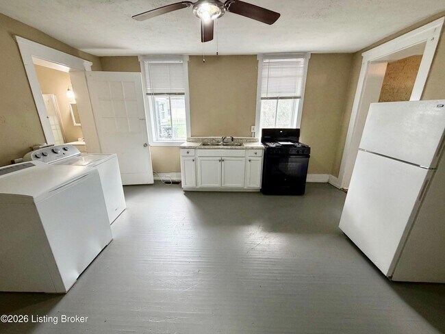 Photo - 2228 W Madison St Unit 2