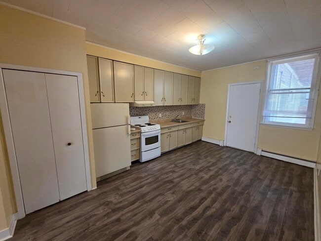 Photo - 23 Paddock St Unit 1