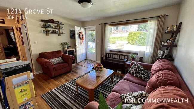 Photo - 1214 Grove St