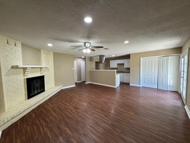 Photo - 17519 Poppy Trails Ln
