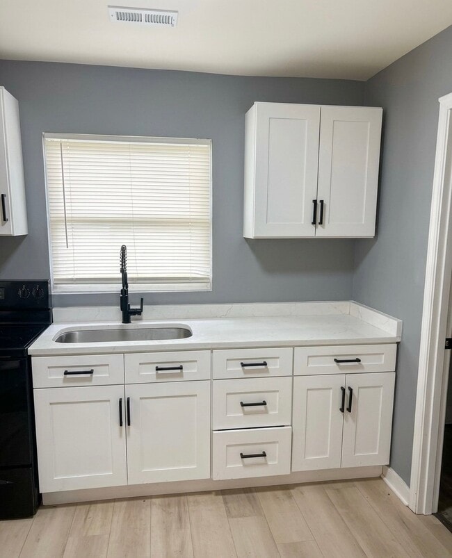 Photo - 2243-2245 Admiral Dr Unidad 2245