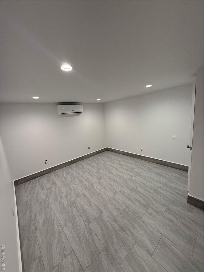 Photo - 174 Whittier Ave