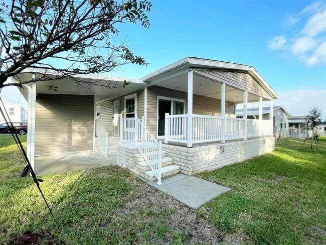 Building Photo - 3031 SW 108th St Rental