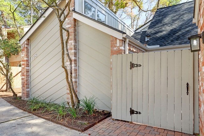 Photo - 138 S Timber Top Dr