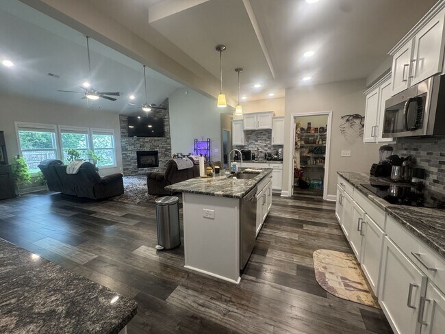 280 Bluebriar Trace
