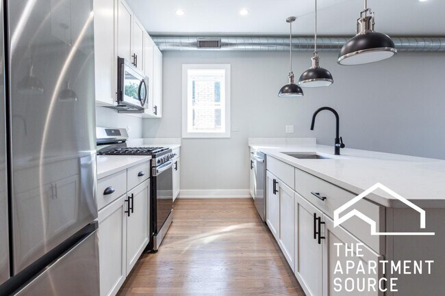 2639 W Carmen Ave Unit 3