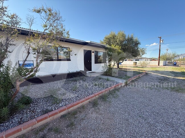 Building Photo - 1717 N Highland Ave Rental
