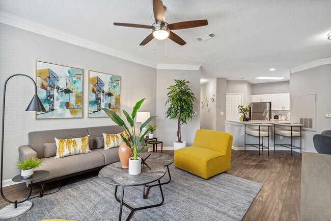 Photo - Hawthorne Gates