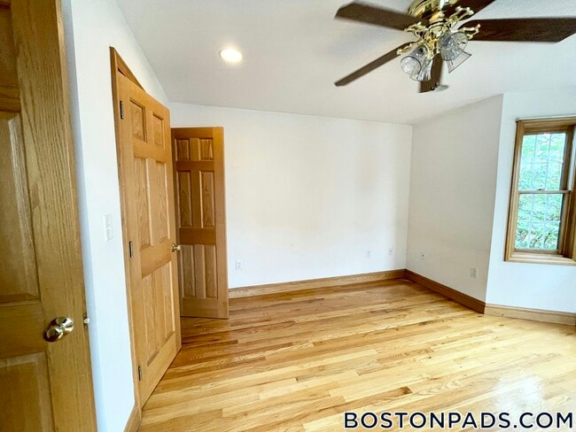 Photo - 241 W 3rd St Unit 2