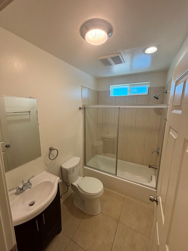 Photo - 619 W 83rd St Townhome