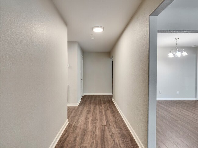 Photo - 2030 Lone Rock Dr
