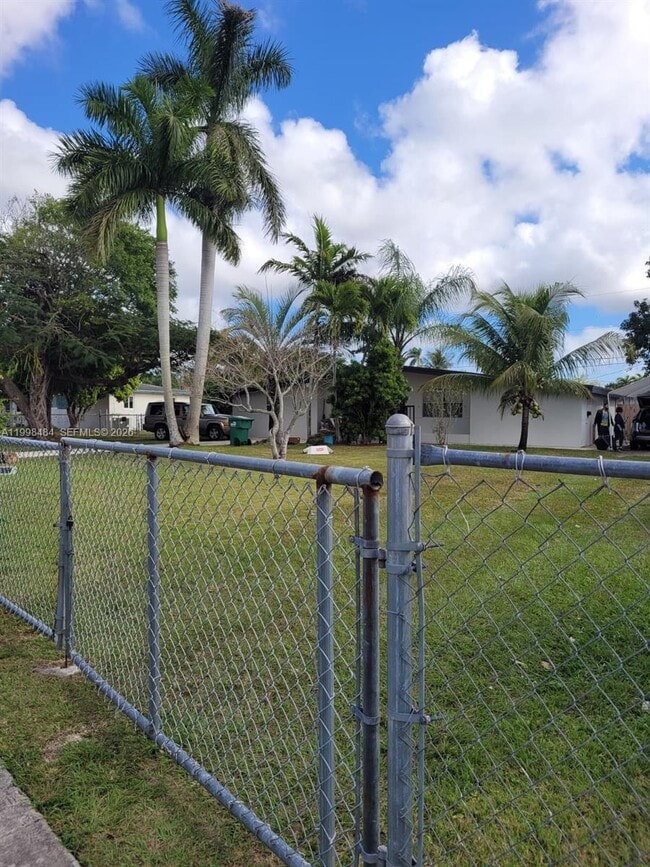 Photo - 26925 SW 145th Ave