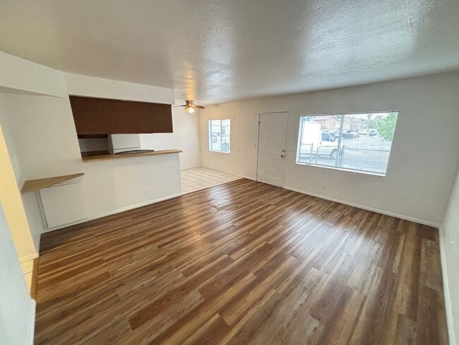 Photo - 4796 Nova Ln Unidad 1