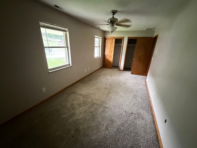 Photo - 1805 Pinewood Dr