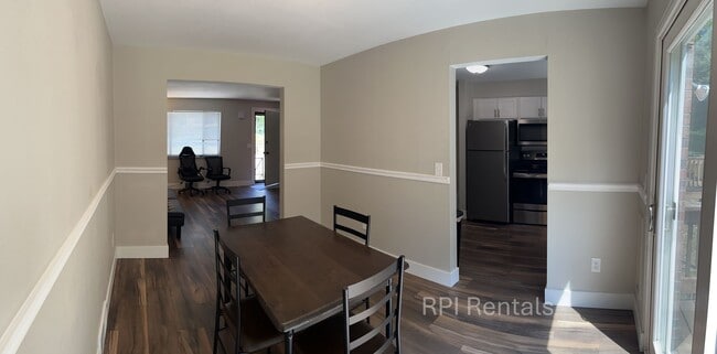 Photo - Shaler 2 Bedroom Townhouse