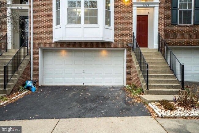 Photo - 8648 Royal Worcester Ln