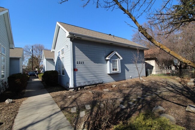 Photo - 2217 N Hamilton St Unit #C