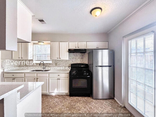 Photo - 5214 Fairgreen Ln