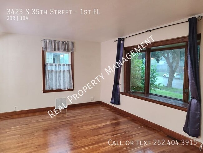 Building Photo - 3423 S 35th St Unit 1st FL Rental