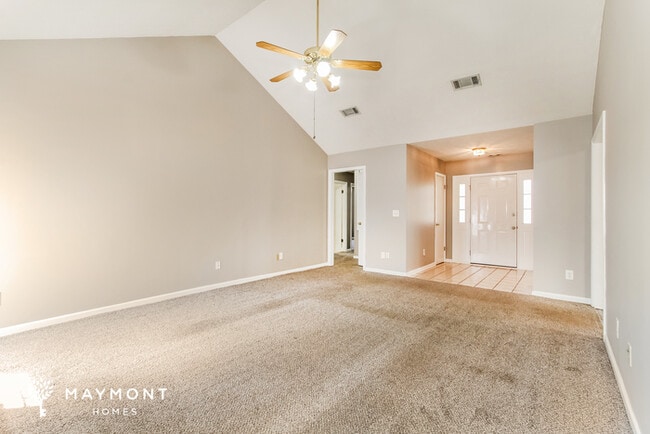 Photo - 7076 Lakeview Dr