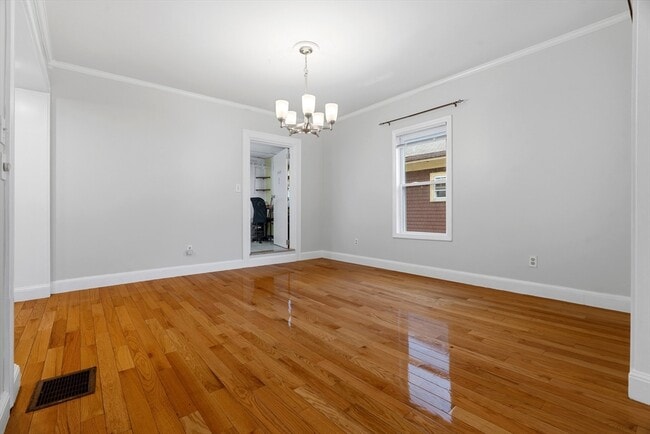 Photo - 7 Pine St