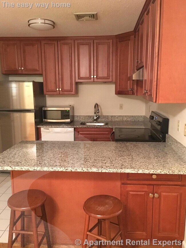 Building Photo - 620 Boston Ave Unit #5E