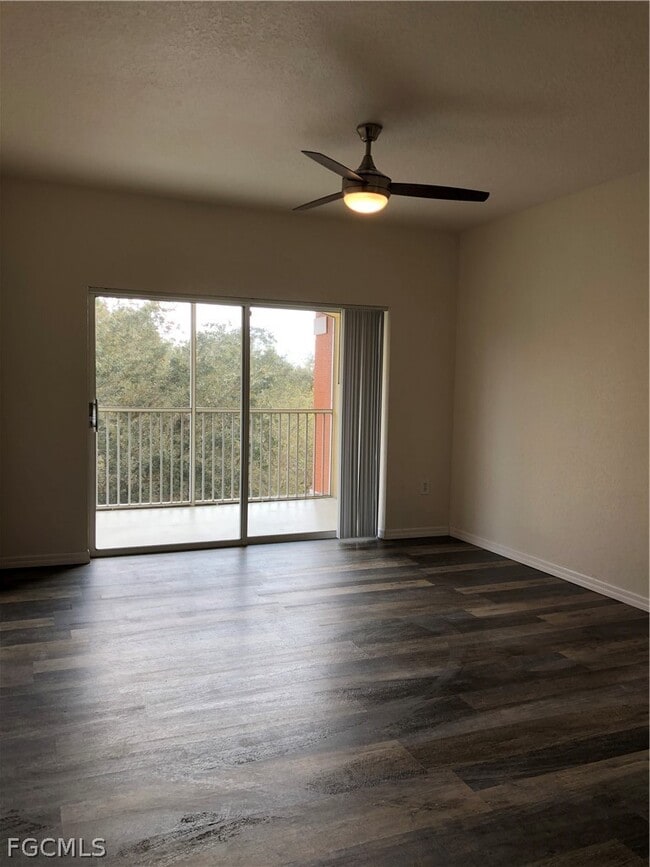 Building Photo - 6341 Aragon Way Unit 303