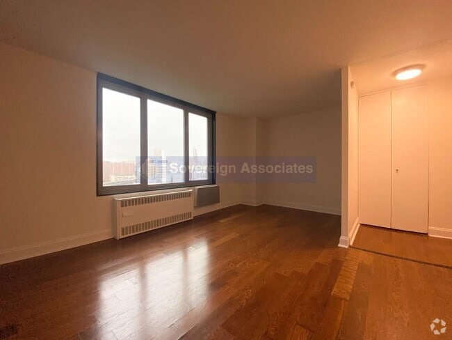 Building Photo - 3333 Broadway Rental