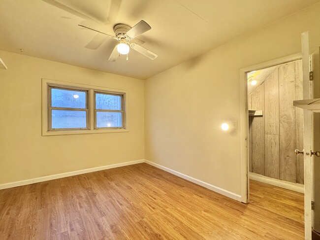 Photo - 1027 Saint Clair Ave Apartamentos Unidad A