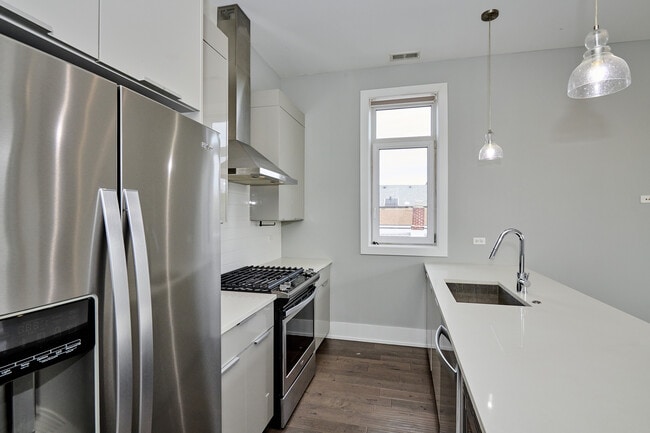 Stainless Steel Appliances - 1338 W Cullerton St