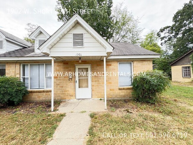 Building Photo - 1902 W Short 17th St Rental