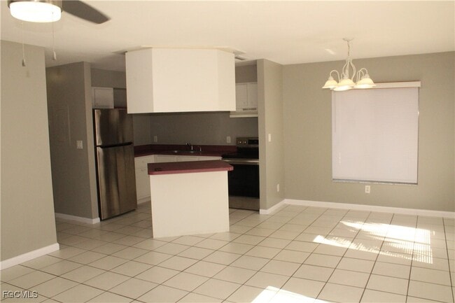 Photo - 1811 SE 15th Pl