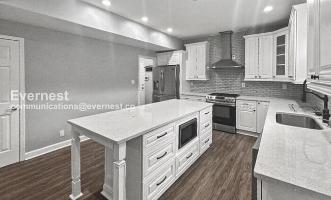 Photo - Modern Living in Saddle Bridge with Private Patio / 4 Beds and 2.5 Bath / Available Now!