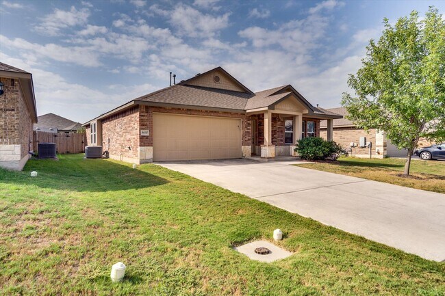 Photo - 5637 Sacco St Casa