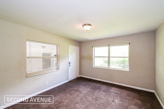 1544 Breton Rd