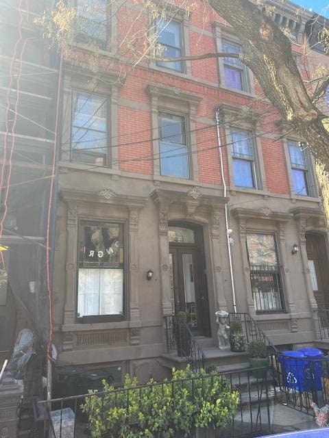 Building Photo - 1204 Garden St Unit #B Rental