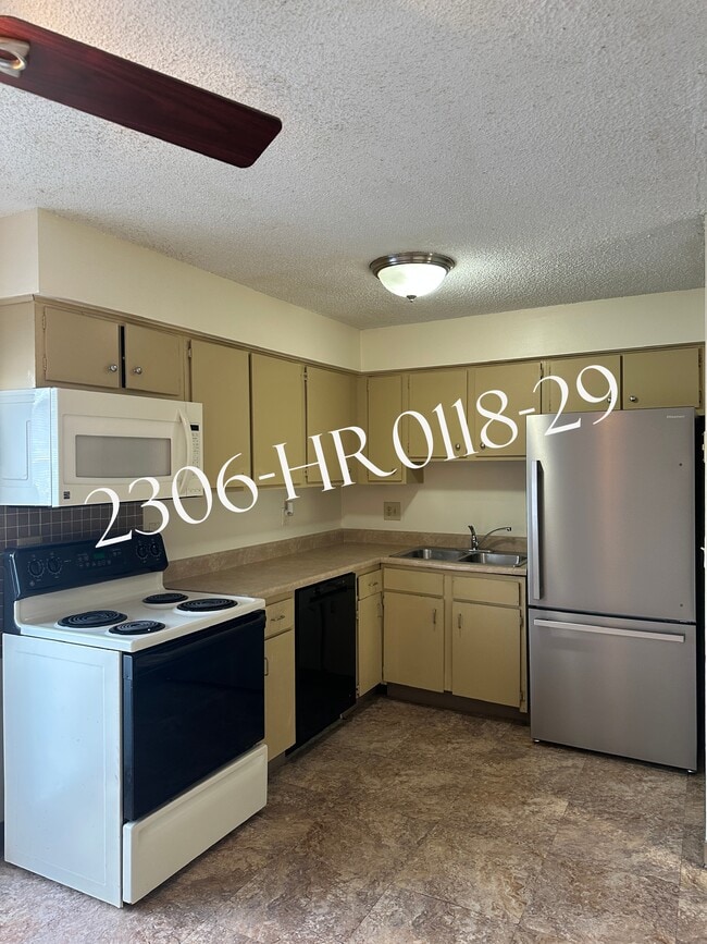 Building Photo - 2901 Bridgewalk St