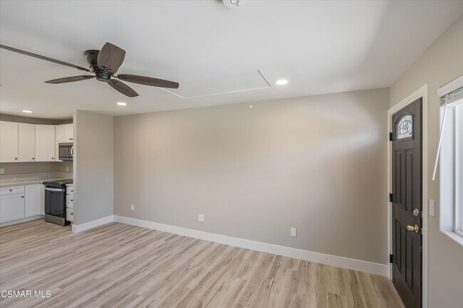 Photo - 1700 Tapo St