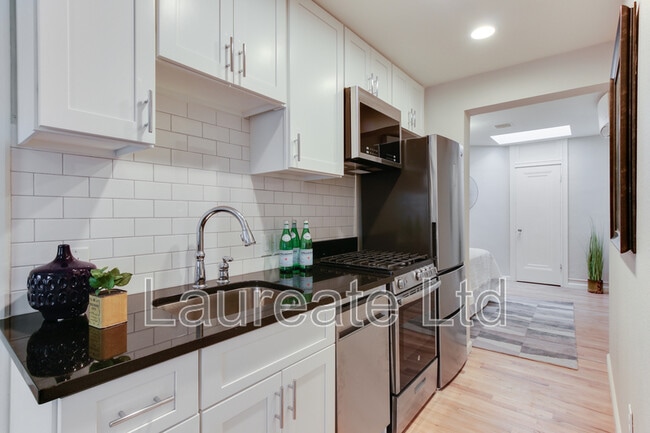 Photo - 1234 E Colfax Ave Unidad #7