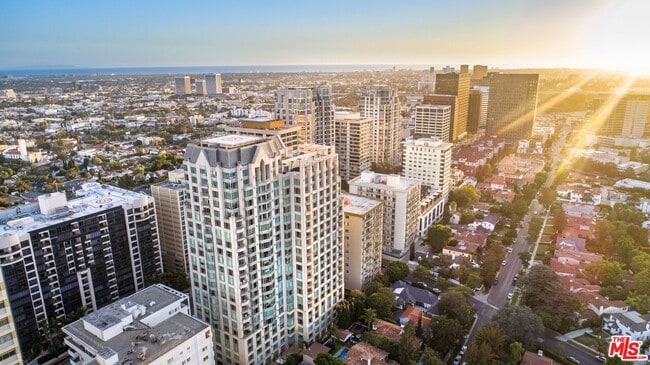Photo - 10727 Wilshire Blvd Unit 202