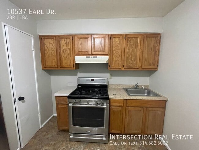 Photo - 10537 Earl Dr