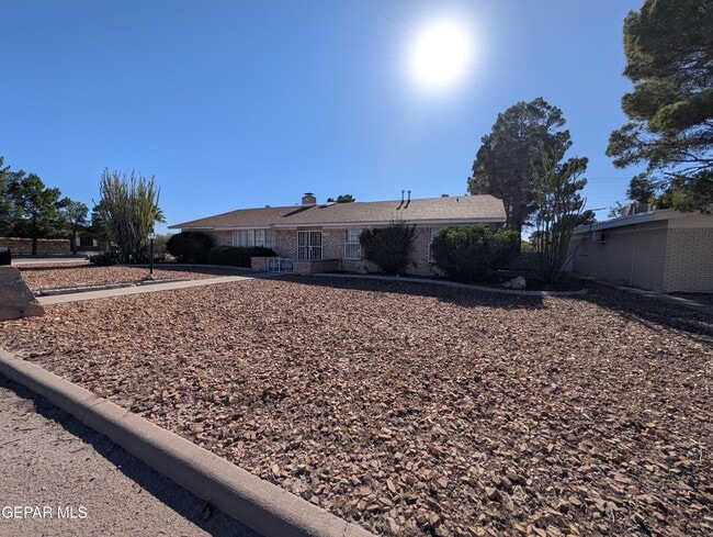 Photo - 17001 Carson Dr
