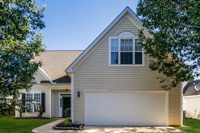 Building Photo - 7418 Sparkleberry Dr