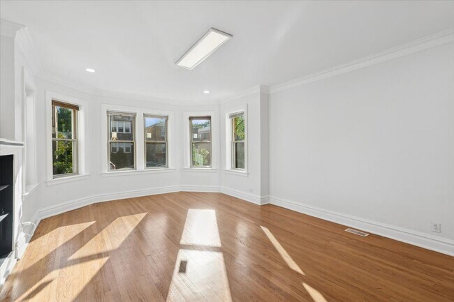 Photo - 5412 N Kimball Ave Unit 1