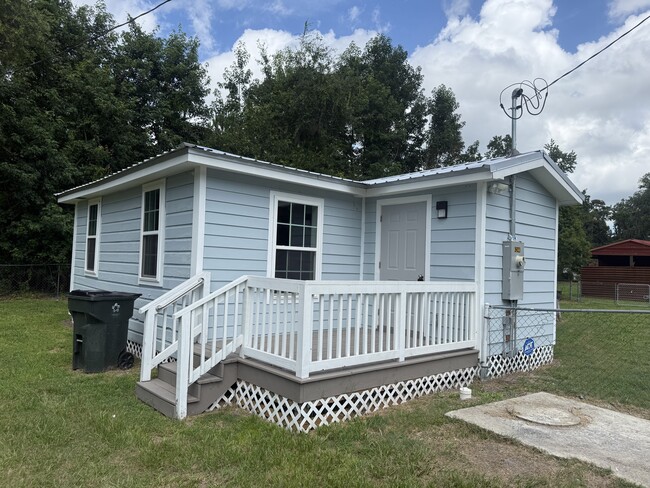 Building Photo - 6244 New Jesup Hwy