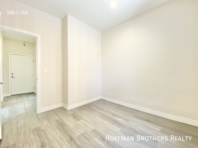 Photo - 3190 W 7th St Unidad 31