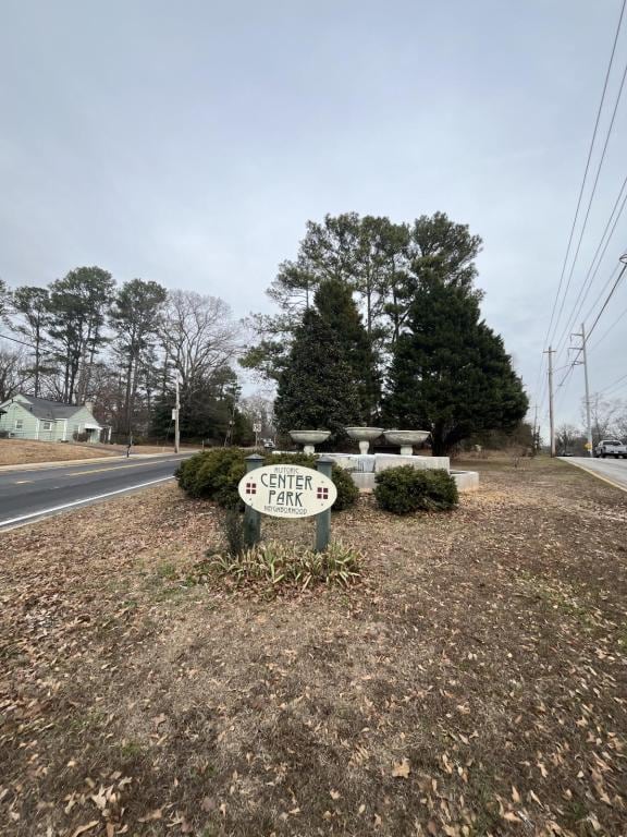 Building Photo - 1884 Center Ave