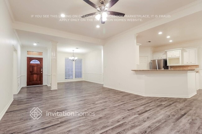 Photo - 3227 Hemingway Dr