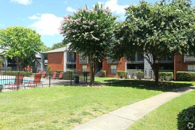 Photo - 1400 Clarewood Dr